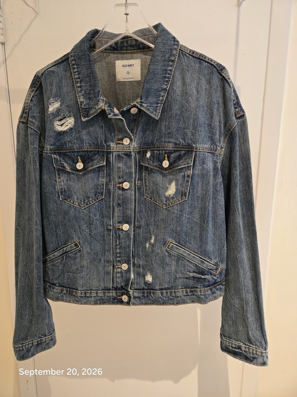 Old Navy Women's Distressed Blue Relaxed Jean Jacket Size XL